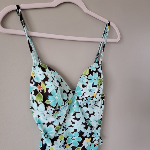 Vintage 90s One Piece Swimsuit Triangle Top Bust - Picture 4 of 11